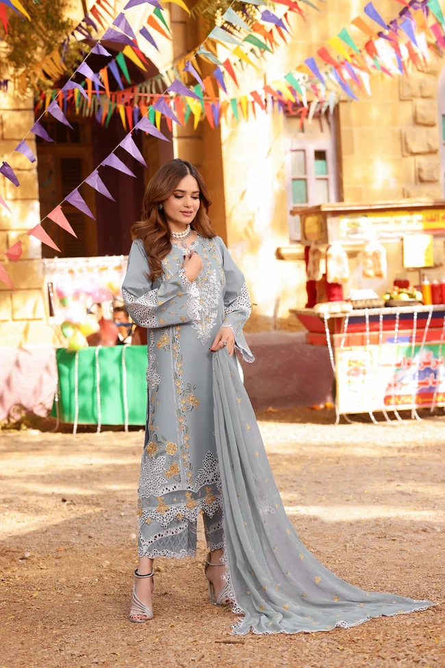 Aneela's B 3-Piece Dhanak Suit – Winter Collection 2026 - alternate view