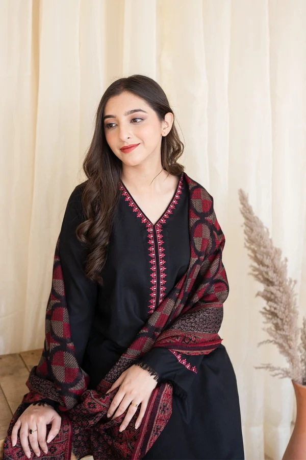 A Sling 3-Piece Dhanak Suit – Brand Code 685 - alternate view