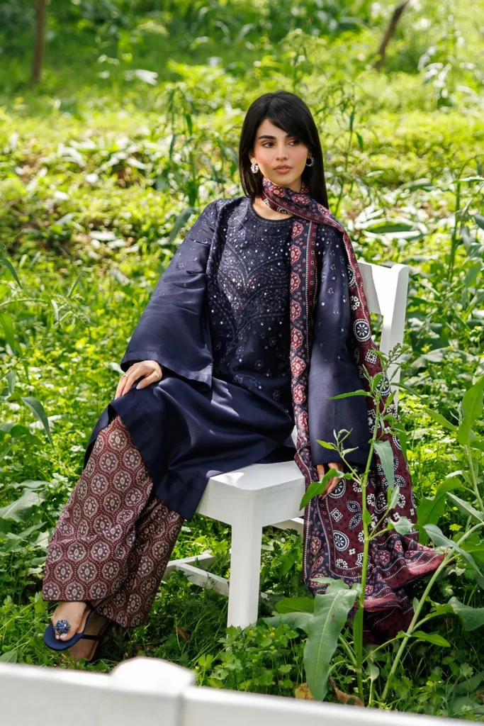 Jazmin 3-Piece Dhanak Embroidered Suit with Printed Shawl – Code 886 - alternate view