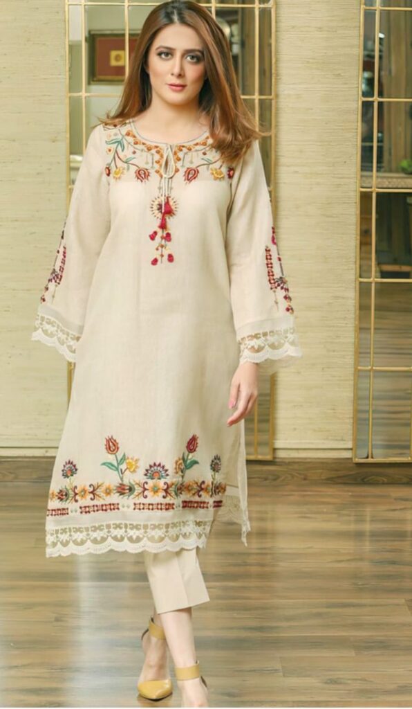 Farida Hassan 2-Piece Dhanak Embroidered Suit – Code 239 - alternate view