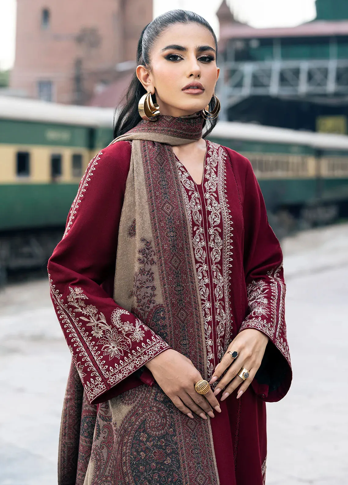 musafir by izel embroidered wool suits unstitched 3 piece izl24mf haasil winter collection 4 (1) musafir by izel embroidered wool suits unstitched 3 piece izl24mf haasil winter collection 4 (1)